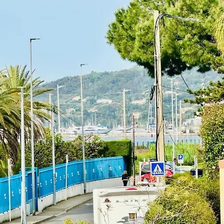 Orizzonte Di Domani : 4 Prs, 50 M Plages Апартаменты